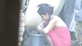wow... awesome desi village beauty bathing outside hot romantic sex ex video